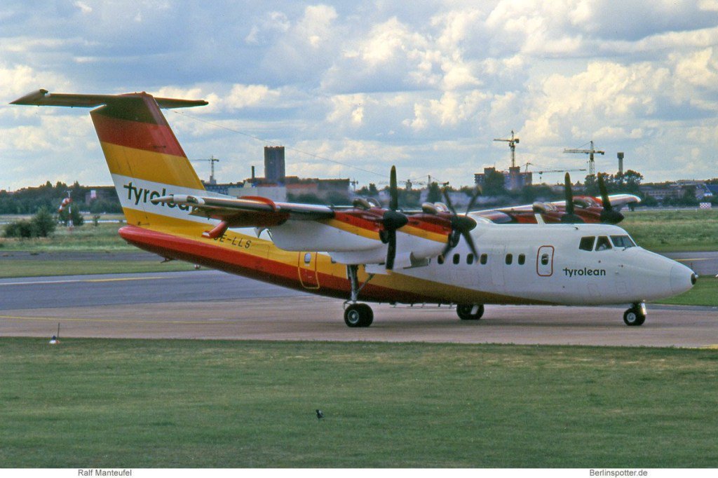 AvEcuadorRT's tweet image. RT @Berlinspotter: Tyrolean Airways DeHavilland DHC-7-102 OE-LLS
#THF 1993 #Berln #avgeek #aviation berlin-spotter.de/tyrolean-airwa…