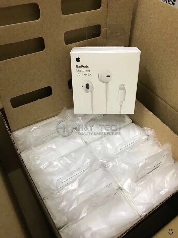 Original EarPods in stock, welcome inquiry, early delivery! #earpods #motherboard #wholesalelcds #wholesale #iphonerepair #ifixphones #cellphonerepair #samsungrepair #screenrepair #iphonescreen #logicboards #iphonelcd #brokenLCD #lcdRecycle #refurbishment #refurbished