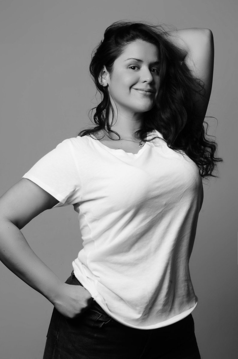 laurayasy's tweet photo. Yet,recovery is possible tho& it's an easier journey when awareness is raised🖤 #CurvyModel #bristolmodels #anorexiarecovery #plussizemodel #edrecovery #edrecoverywarrior #edwarriors #mentalhealthawareness #anorexiarecovery #itsokaytonotbeokay #healthyboundaries #youareenough❤ https://t.co/OVPR7B3lc3