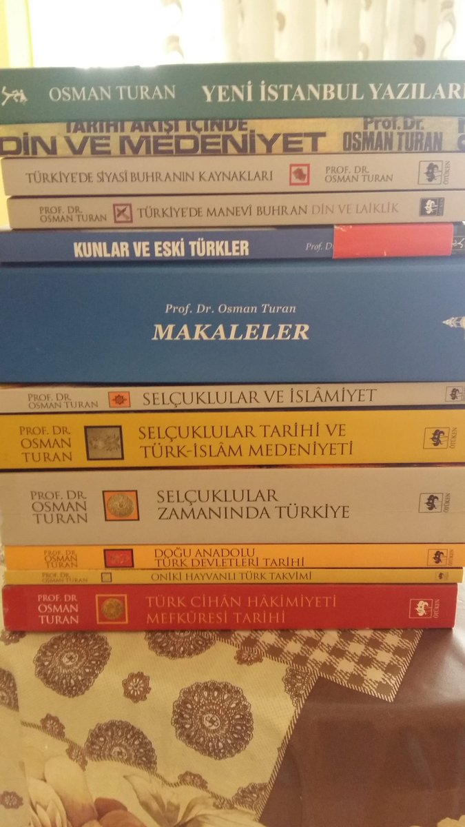 #GenelTürkTarihi ve #SelçukluTarihi Uzmanı, dünyaca ünlü, gerçek aydın ve bilim adamı, #TürkOcakları Genel Başkanı, siyaset ve devlet adamı, mütefekkir Prof.Dr. #OsmanTuran'ı ölümünün 41. yıl dönümünde rahmet, minnet ve saygı ile anıyorum. Ruhu şad, mekanı cennet olsun..