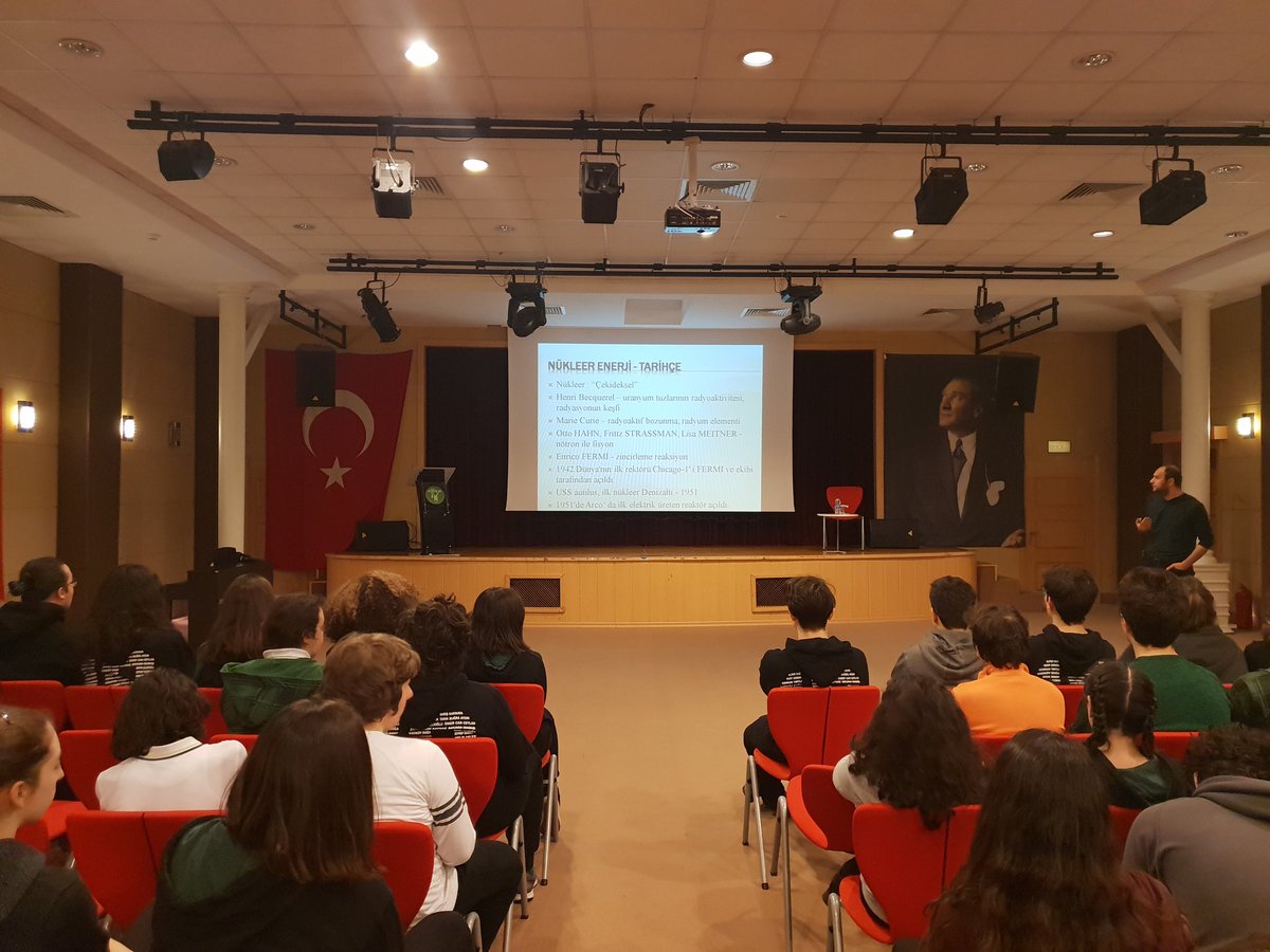 Fizik,Kimya,Coğrafya zümreleri konuğumuzla birlikte,"Türkiye'nin Enerji İhtiyacı ve Nükleer Santraller"konulu bir konferans düzenledik.
@KadikoyDoga <a href="/ilhan82bulut/">İɭђคภ ๒ยɭยՇ</a> <a href="/rahmi_hazar/">Mustafa Rahmi HAZAR</a> <a href="/MehmetKemalkoc1/">Mehmet Kemal koca</a>