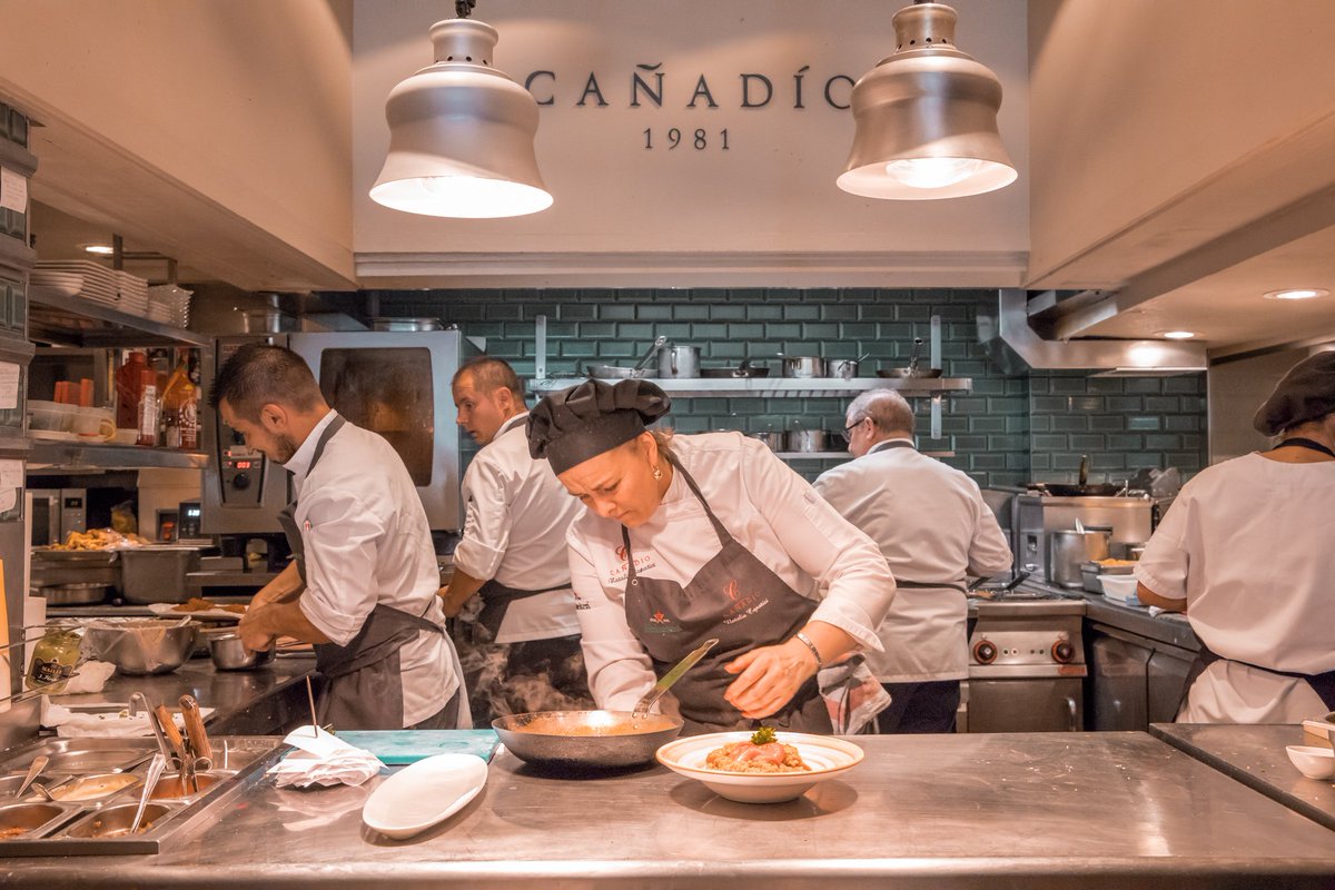 Estamos muy contentos de los 5 años que cumple La Maruca (Madrid), ya que refleja perfectamente los orígenes y las raíces de nuestros productos cántabros. ow.ly/nsi130nlvck   🎉Felicidades 🎉

#cañadio #santander