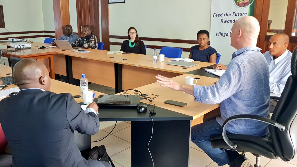 USAIDHingaWeze's tweet photo. Honoured to welcome onboard and orient our embedded advisors Dr @Teresphore based at @RwandaAgri and Mr @Izamuhaye  based at @RwandaAgriBoard. Excited to benefit from their wide expertise on agric and nutrition in order to improve yield &amp; incomes for 560,000 smallholder farmers. https://t.co/dS6zCnfMdc