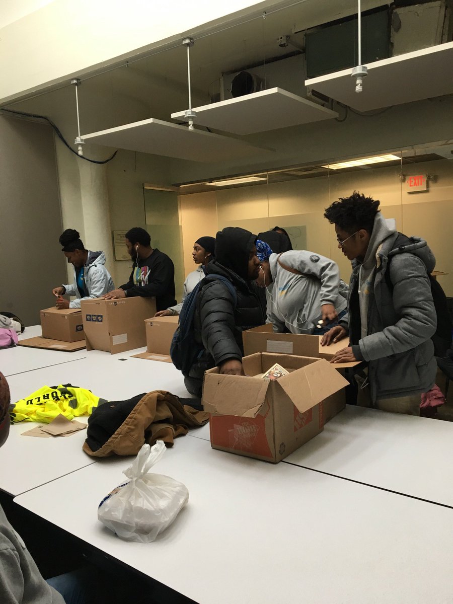 YouthBuildPHL's tweet photo. Our friends at @indyhall are helping us help others! They shared their third annual #WomensPrisonBookProject donation with us to pack up and ship books to women's prisons. #ybphilly students spent the day yesterday getting the job done the #YBWay. Thanks @indyhall! #YBWave https://t.co/0nBceMeXQf