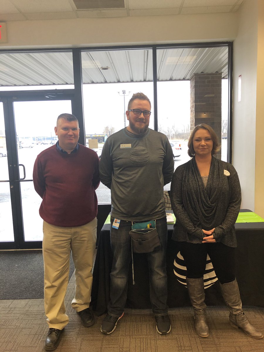 AtPortsmouth's tweet photo. H&amp;R Block Table Day Portsmouth &amp; New Boston locations. Every Thursday in January! #winlocal @AlisonWaldroff @judy_cavalieri @emilywiper @Woody0709 @SOH_Hankins @StasZ55 https://t.co/tZ00fcKmZa