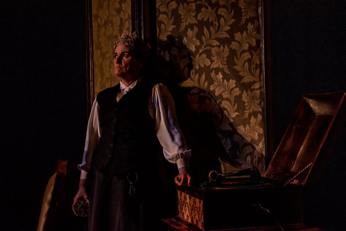 halifaxhamlet's tweet image. Only 5 performances (and not many seats!) remaining- Below the Salt's Hamlet must close Sunday at 2 p.m. at @NeptuneTheatre. Get those tickets today! Go to neptunetheatre.com! 

Costumes by Jennifer Goodman, Photo of Burgandy Code as Claudius by @StooMetz #belowthesalthamlet