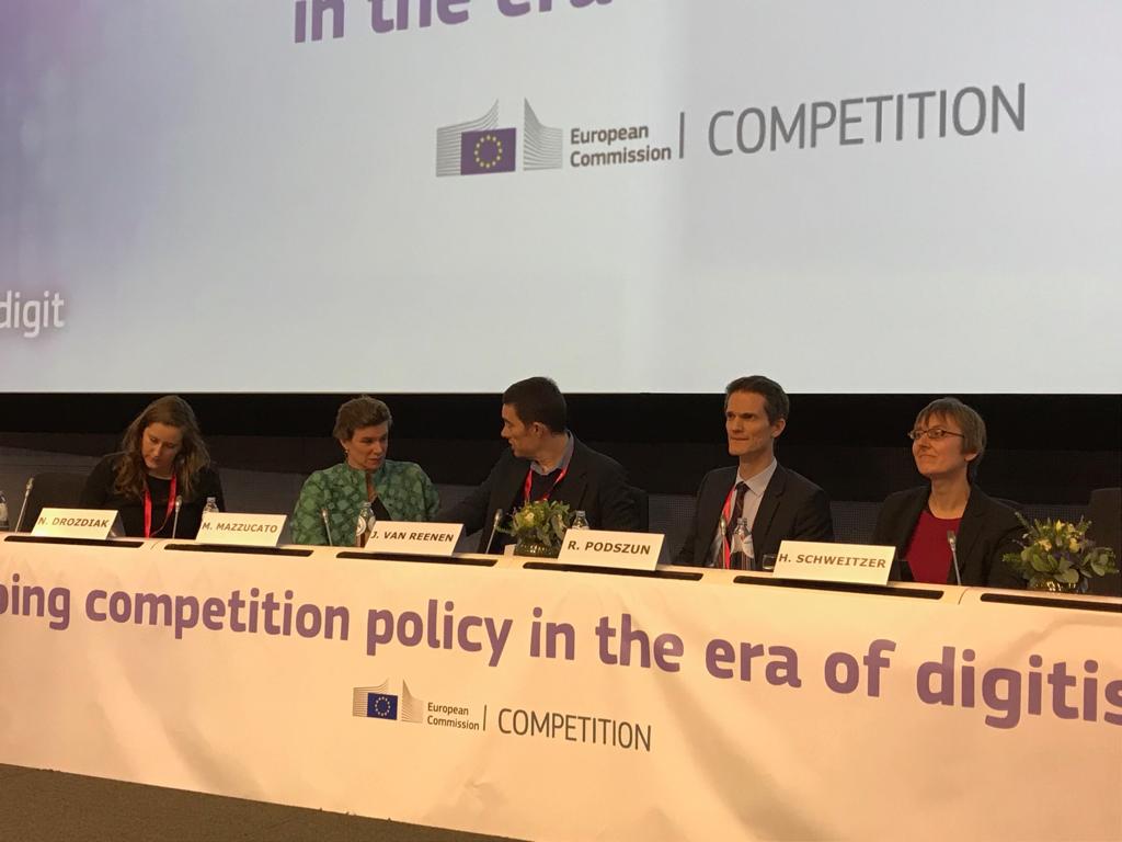 EU Competition (@eu_competition) on Twitter photo "We need a level of vision for the state to help shape the market, and not just to fix things when they go wrong", argues <a href="/MazzucatoM/">Mariana Mazzucato</a> at #EUcompdigit "We need a level of vision for the state to help shape the market, and not just to fix things when they go wrong", argues <a href="/MazzucatoM/">Mariana Mazzucato</a> at #EUcompdigit