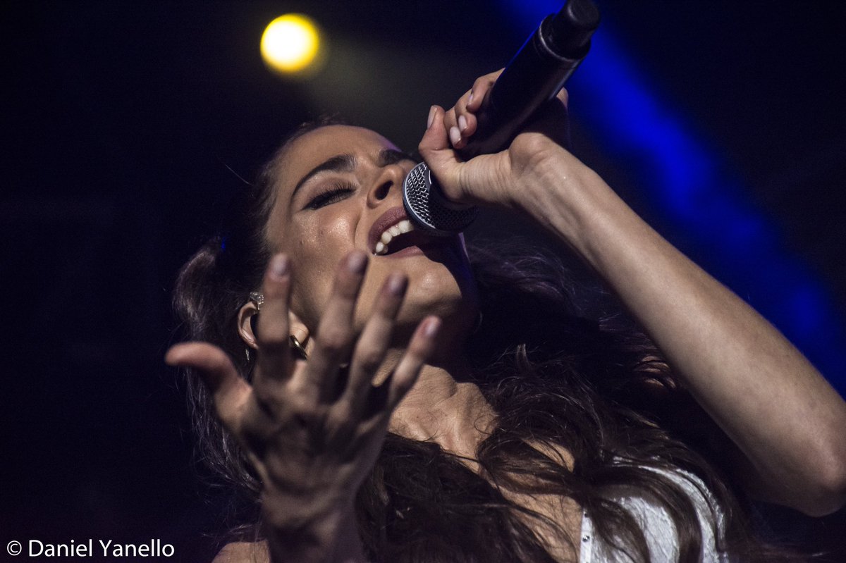 DarkTini's tweet photo. January 12: HIGH QUALITY photos of TINI performing at the #MovistarFriMusic in Pinamar #TiniEnPinamar // πΈ Special thank you to Daniel Yanello for providing these photos https://t.co/vUcaDaN3Jo