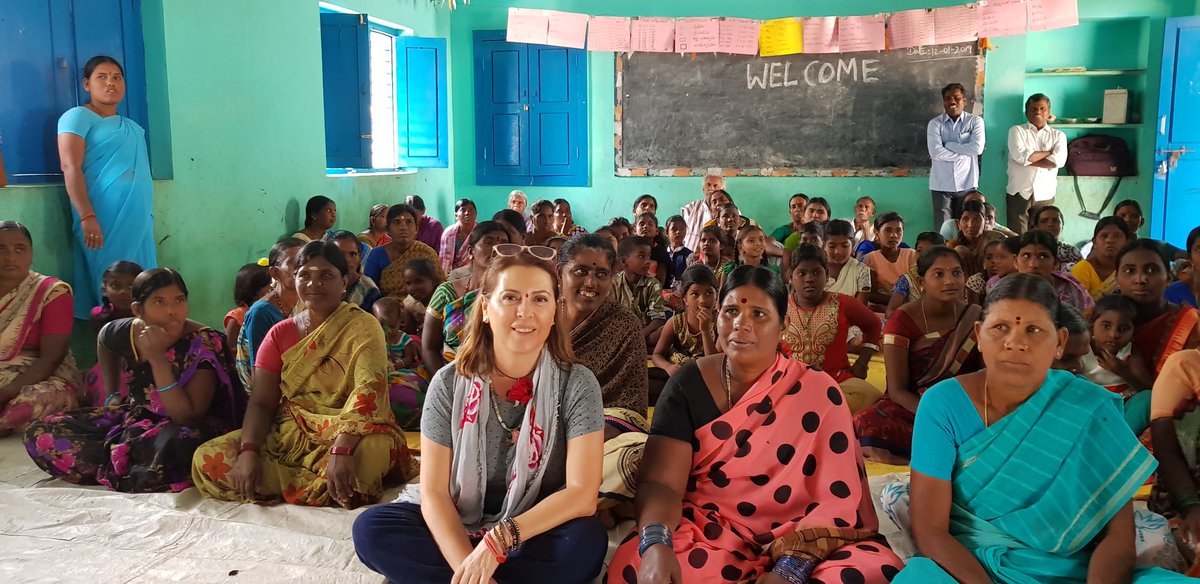 AngelsSerna's tweet image. Visita de @TMGrupoInmo a la @FVICENTEFERRER Anantapur-India para visitar nuestras 64 viviendas en José Luis Serna Village-Moukthikapuram #Bcorp. Muchas gracias por el magnífico trato recibido y la inolvidable experiencia👇