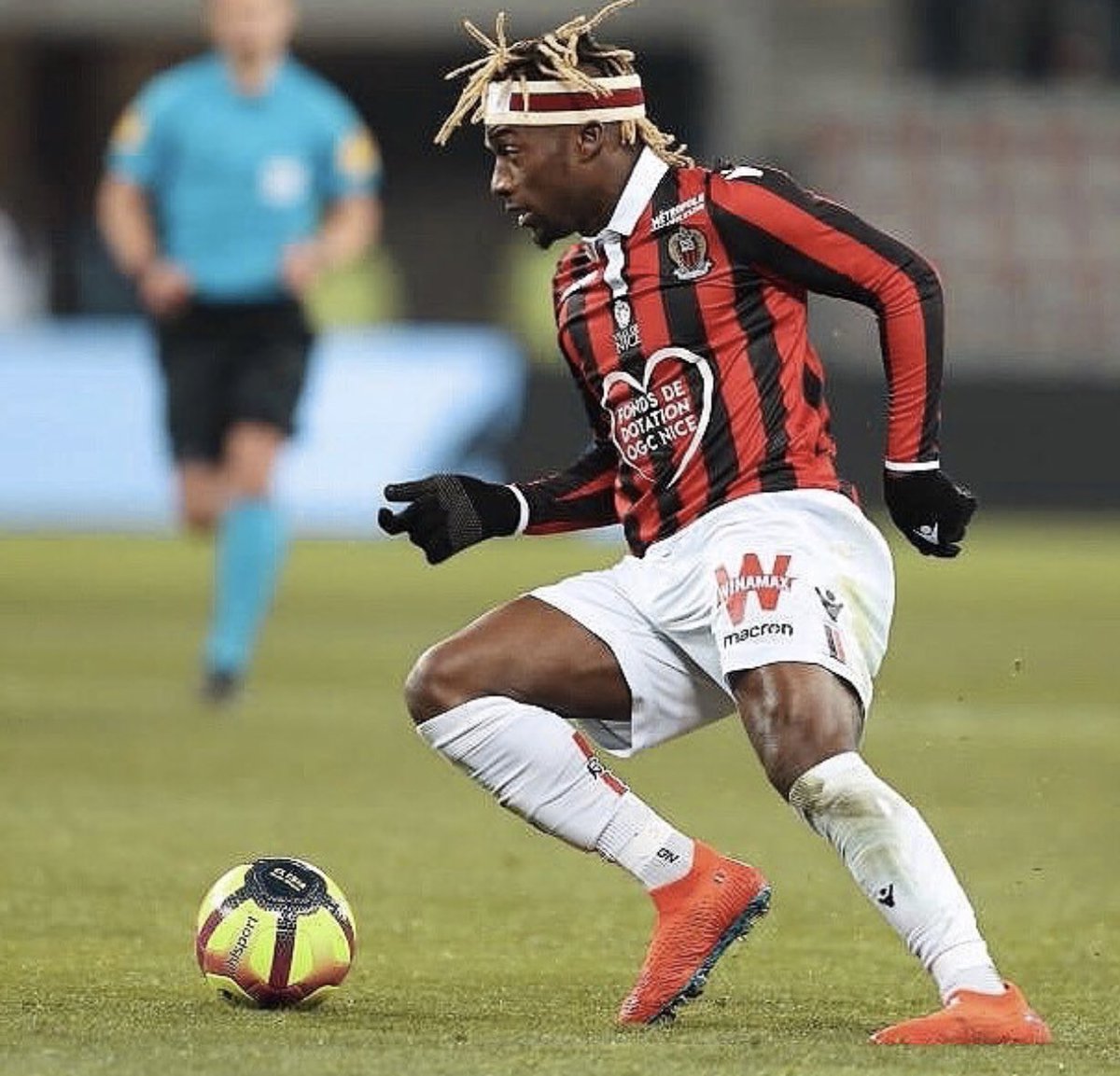 Recyclen Verbergen snor OneFootball HQ on Twitter: "Gucci gang, Gucci gang, Gucci gang Allan Saint- Maximin wearing a Gucci headband during last nights match against Monaco https://t.co/d25esweAx4" / Twitter Recyclen Verbergen snor OneFootball HQ on Twitter: "Gucci gang, Gucci gang, Gucci gang Allan Saint- Maximin wearing a Gucci headband during last nights match against Monaco https://t.co/d25esweAx4" / Twitter