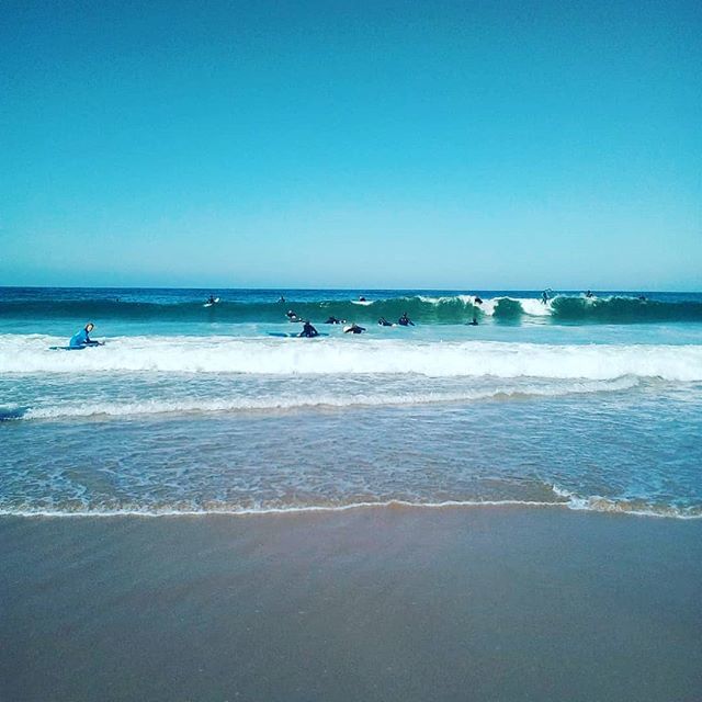 JahShakaShop's tweet photo. Empty beaches just for our surfers!
Perfect time time to improve your level of surfing with our intermediate groups.
Surf lessons available all year around.
😎😍🏄
#surf #surfportugal #surflessons #surflessonsalgarve #beginnersurfer #intermediatesurfles… https://t.co/7i5cHVnbnW https://t.co/Qz5miIqt0i