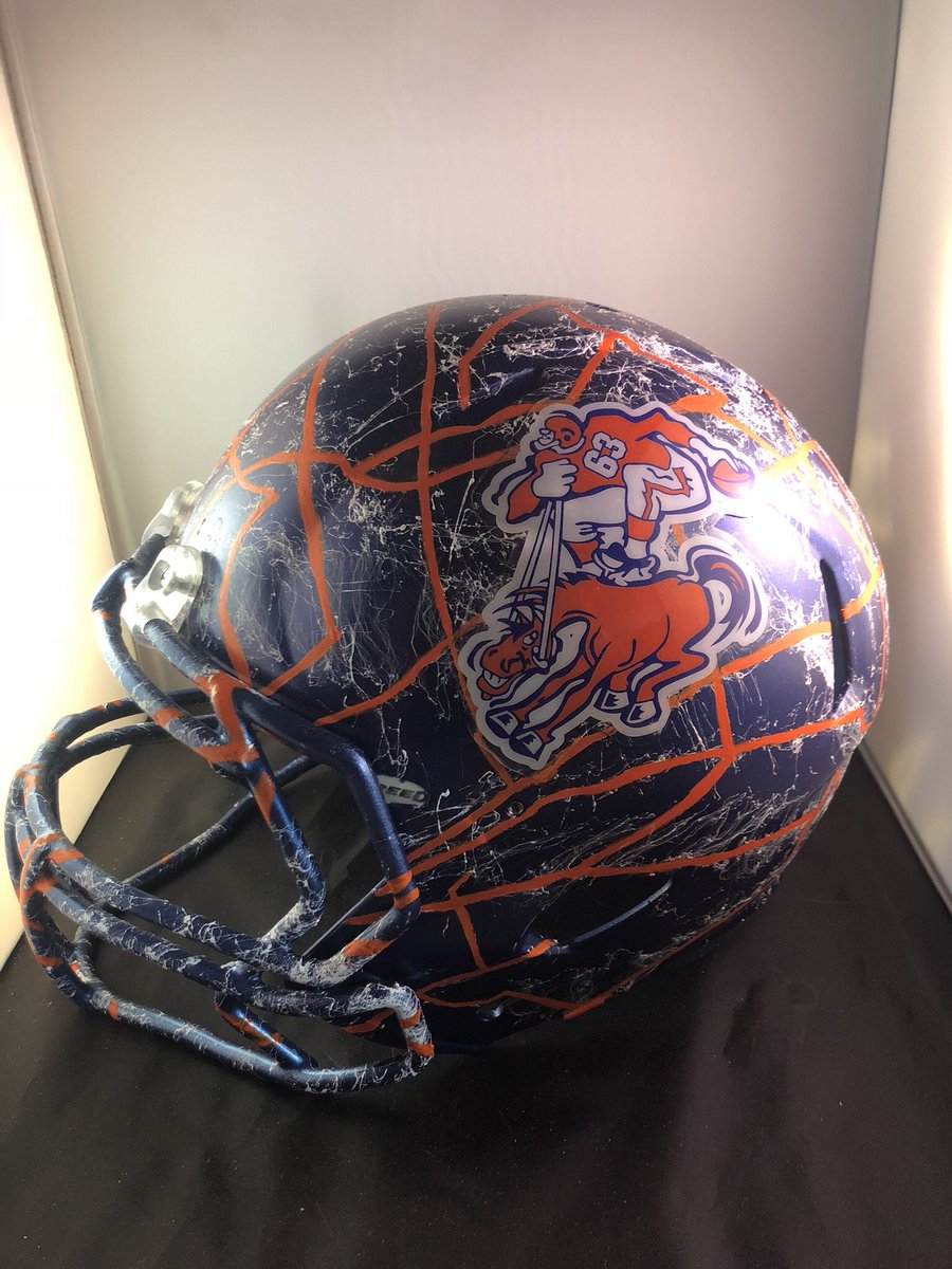 MileCustoms's tweet image. My goal for my company is to one day have @VonMiller have one of the helmets I design in his personal collection and have the @Broncos use one of my designs for there helmets for one game!