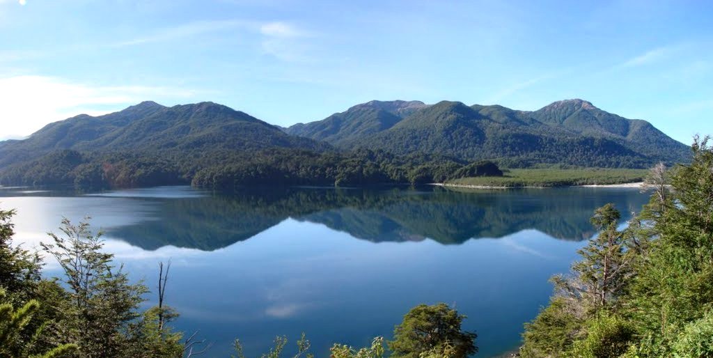 soymariche's tweet photo. #BuenDia
La atractiva #rutadelos7Lagos
#LagoVillarino para descubrir
#negrox rincones de #Neuquen
Yo que vos lo agendo 😉 https://t.co/stv8OqiUTK
