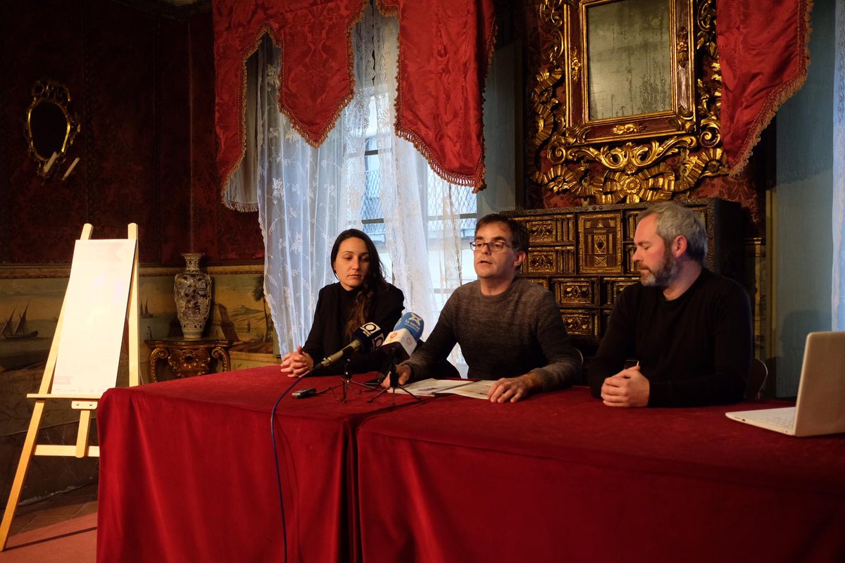 NacioGarrotxa's tweet image. Vint actuacions ompliran la novena edició d'@Elminifestival del 14 al 17 de març a Olot, com les de Clara Peya, Ko Ko Mo, Ljubliana &amp;amp; The Seawolf, Ramon Aragall o Ernest Crusats, amb estrena de "La Senyora d'Elmini" | Fotos de @MartiAlbesa |naciodigital.cat/garrotxa/notic…