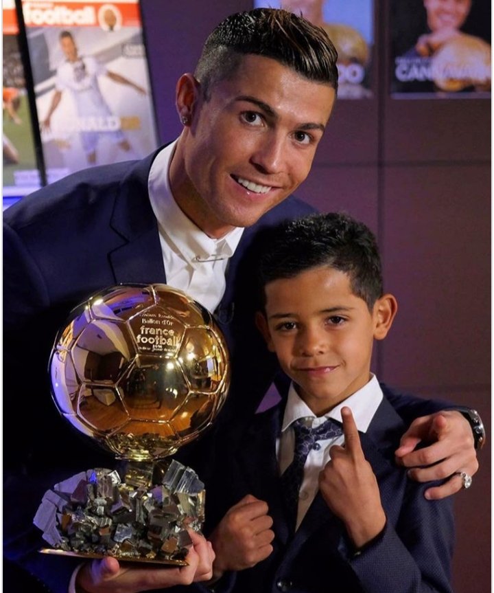 ShamsAlam00's tweet photo. @Cristiano 👍👍👌👌✌✌✌💪💪☝☝ https://t.co/AS8bvayg0z