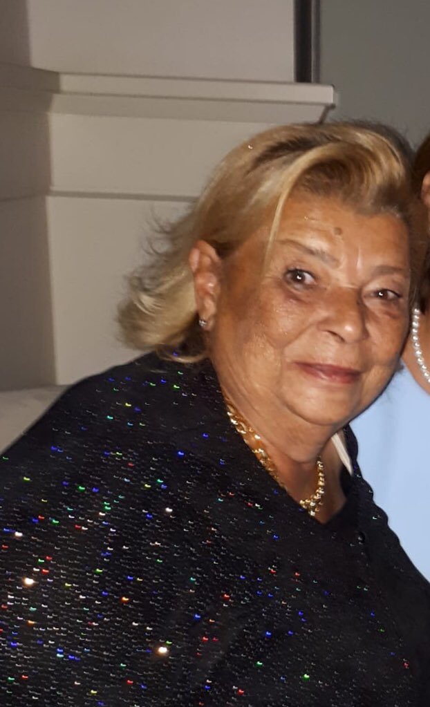 Ahhh Teyzemmm..😔 Nur icinde yat. Melegim Anne yarım.. 🙏🏻❤️❤️