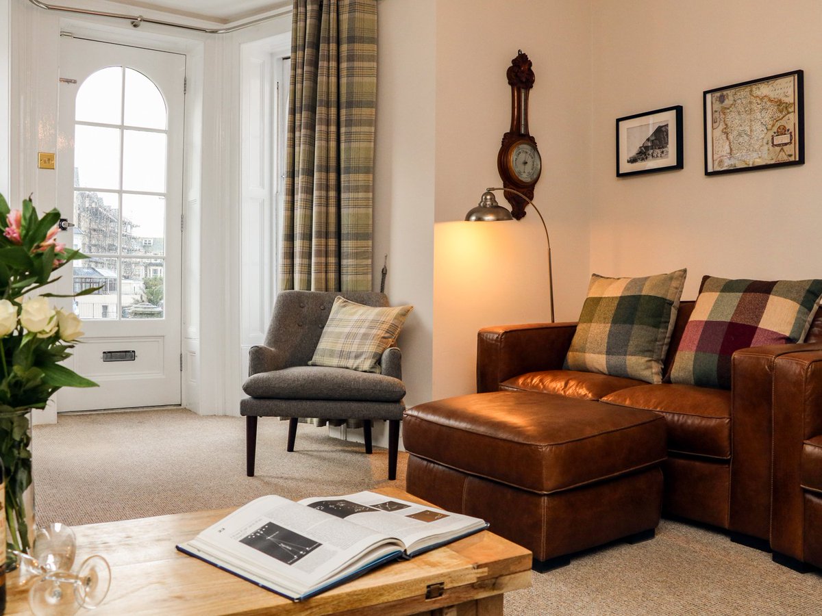 CottagesInDevon's tweet photo. Have you seen this place? 😍  

Located in Ilfracombe, this property is perfect for exploring Devon from! https://t.co/KJCdkQsq3k https://t.co/v0fD2BpqXd