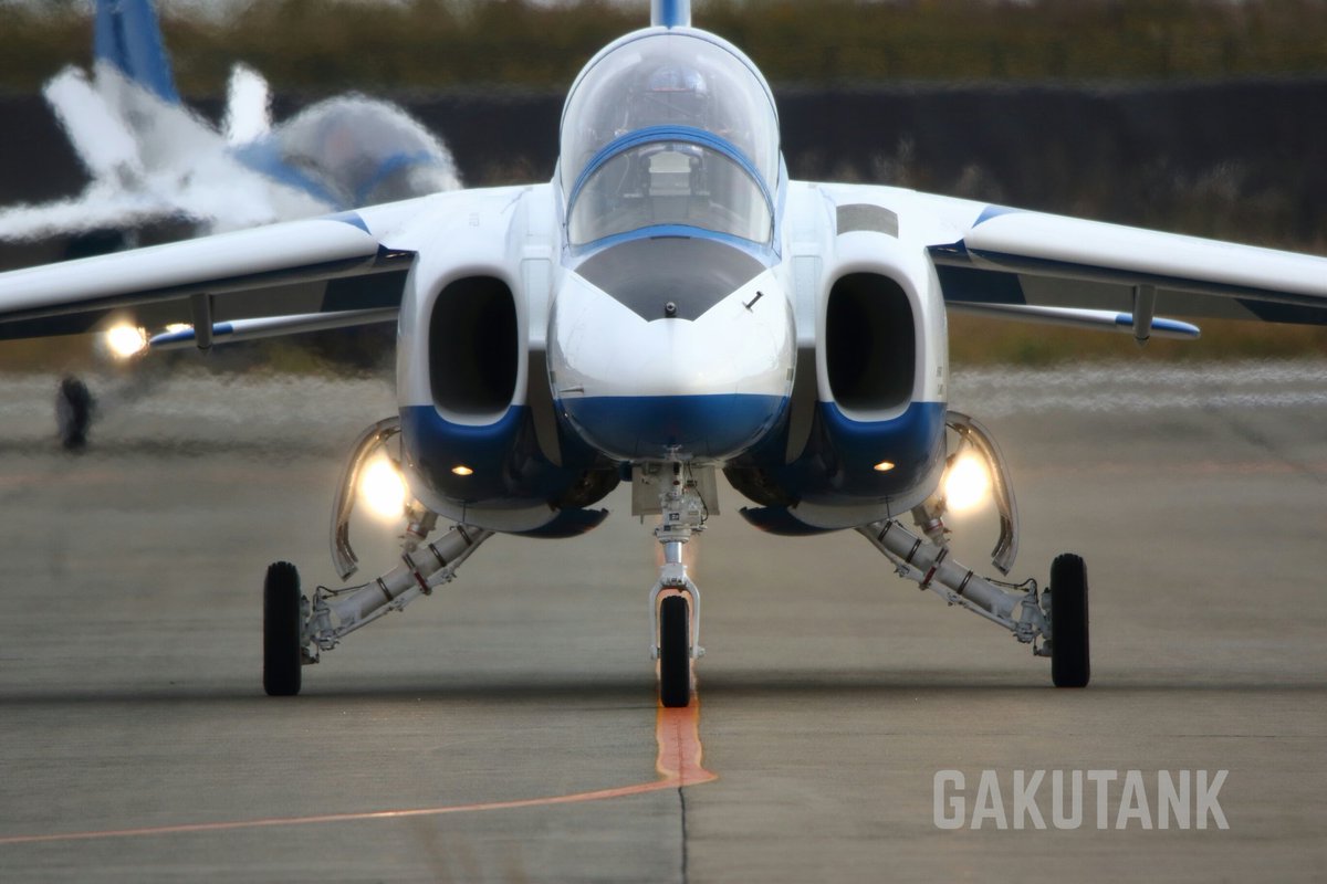 ブルーインパルス　T4 　ポスター　60×42cm ブルーインパルス T4 ポスター 60×42cm Amazon.co.jp: 絵画風 壁紙