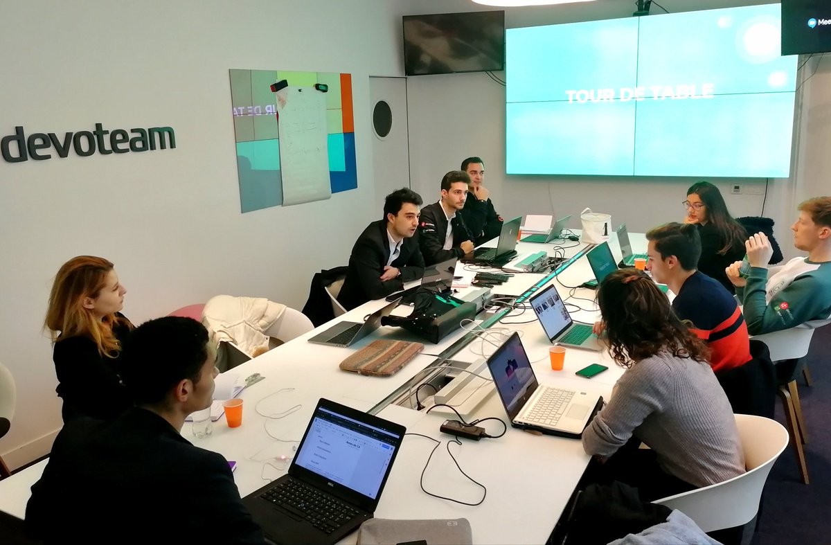 JuniorJEECE's tweet photo. Nous commençons l'année 2019 avec un CA chez notre #PartenaireEnOr @DevoteamFrance. Merci à eux pour la mise à disposition de leurs locaux et leurs conseils pour améliorer encore nos prestations et notre structure ! #PartenariatEnOr #ImproveAndExcel #BetterIn2019 #WeAreJE https://t.co/blBuVrvJcC