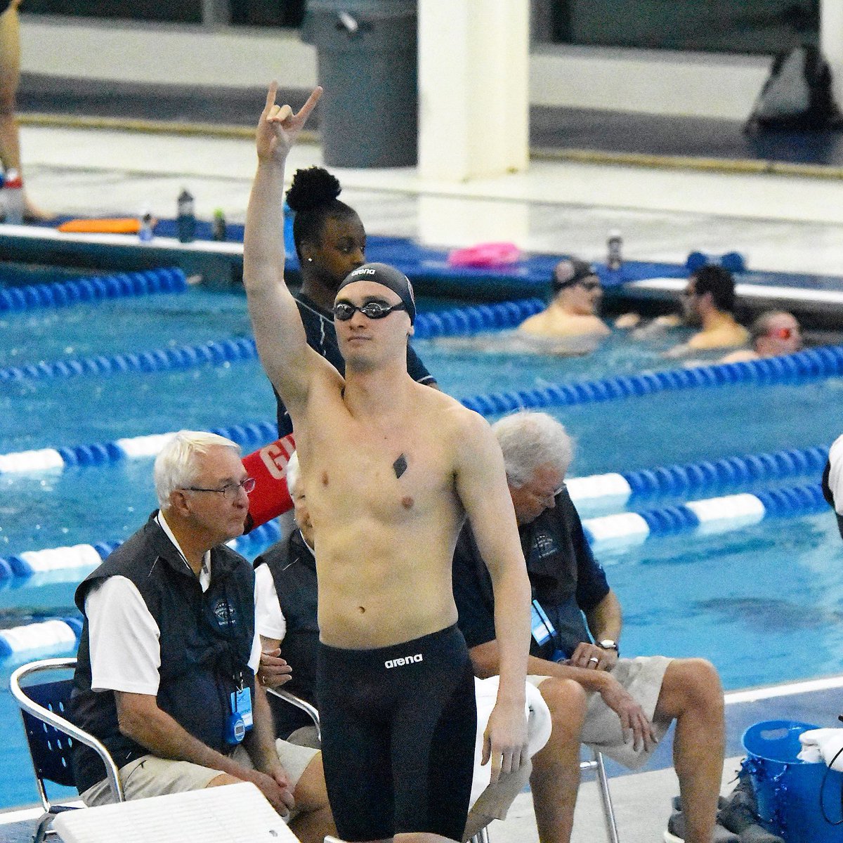 packswimdive's tweet photo. SENIOR SPOTLIGHT: @Cobe_Garcia ⠀⠀⠀⠀⠀⠀⠀⠀⠀⠀⠀⠀
Burlington, Kan. • Civil Engineering ⠀⠀⠀⠀⠀⠀⠀⠀⠀⠀⠀⠀ ⠀⠀⠀⠀⠀⠀⠀⠀⠀⠀⠀⠀
“I have grown both in and out of the water, and I have had the best teammates that are now lifelong friends.” https://t.co/oC9ScBtrbb