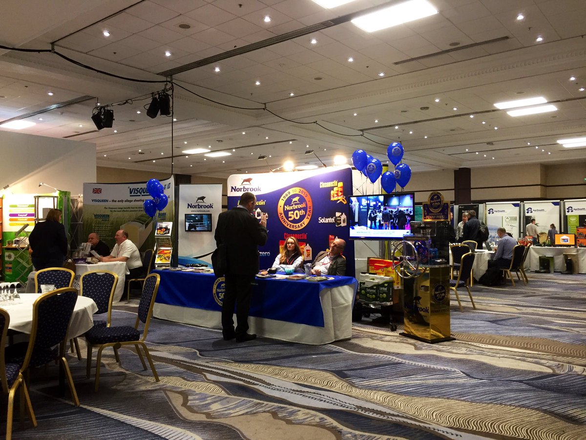 AMTRA_SQP's tweet photo. Day two of @AHDAsocial Conference well underway. Sessions still to come include endoparasite resistance, rodenticides, dental care, communication skills and raw food feeding. #AHDAConference https://t.co/jOX1RPFDCk