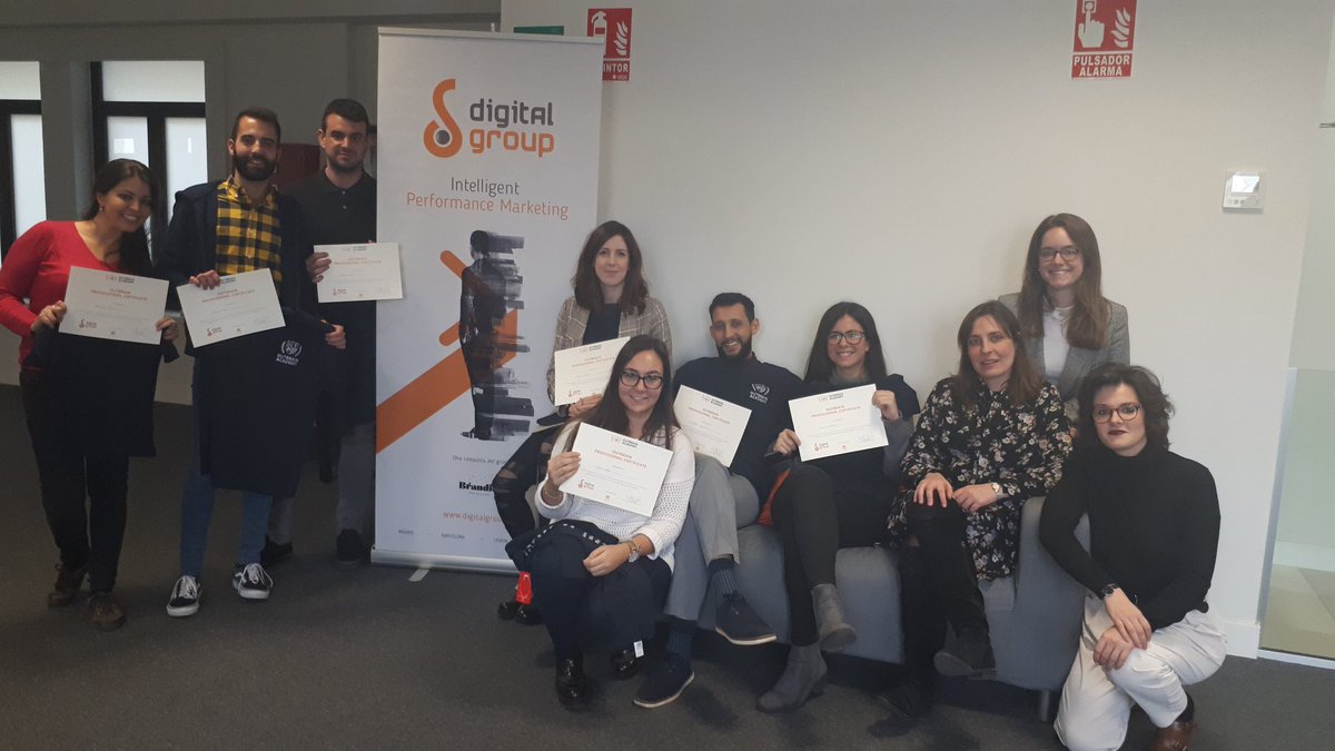 OutbrainES's tweet photo. ¡Bien hecho! @DigitalGroup360 primera agencia que ha recibido la certificación de Outbrain en el 2019...well done team! #outbrainacademy https://t.co/Pc9ivXL4hF