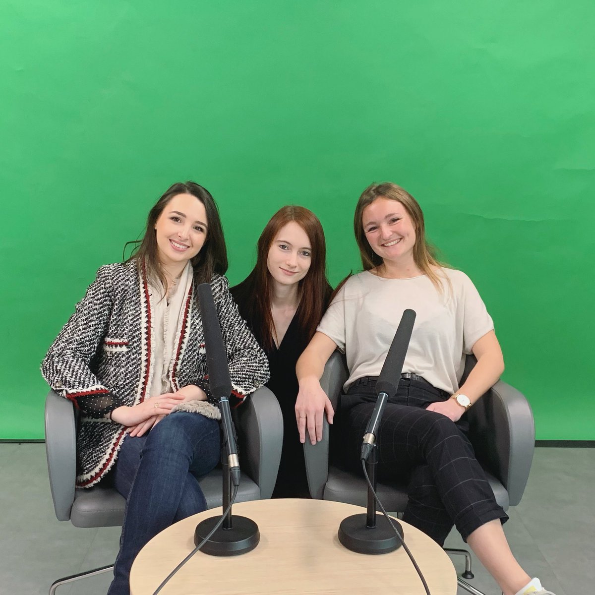 DuffortMargaux's tweet photo. Trying to be serious for a second 🎬 
#essecDWC #MINEHealth #MINEconsulting #Ouibeat #Ouibeatchallenge #essecMMD #essecMS #essec @DWC_ESSEC @essec https://t.co/XyYwoKn8OR