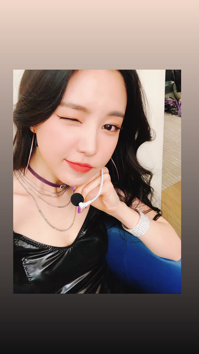 FirstloveCP_Bar's tweet photo. 【PIC】190117 #NAEUN #손나은 (marcellasne_) Instagram Story update https://t.co/yUrXih6Dg0