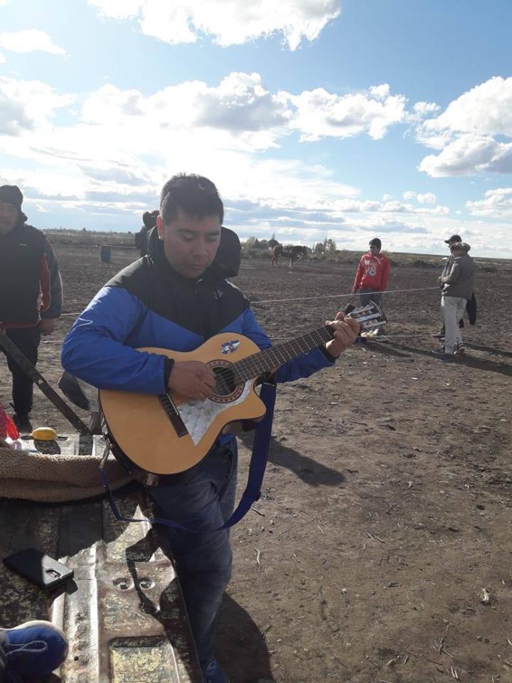 tw_coorcultural's tweet photo. #AhoraTrelew NUEVO TALLER AUPICIADO DE GUITARRA (ver mas->https://t.co/UMVlBzMoZD) @TWAMaderna https://t.co/2ZMeuOM4RP