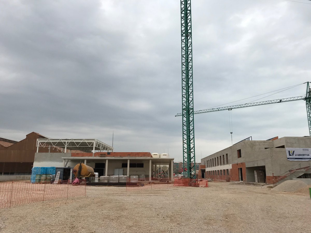 VicentMarza's tweet photo. En breu es firmarà la delegació de competències per a actuacions importants en 4 centres educatius més: la construcció del nou IES Peset Aleixandre, del nou CEIP Santo Ángel de la Guarda i del nou CEIP Número 106 i l’ampliació i rehabilitació del CEIP Carles Salvador. #Edificant https://t.co/ntEGZ8tm7d