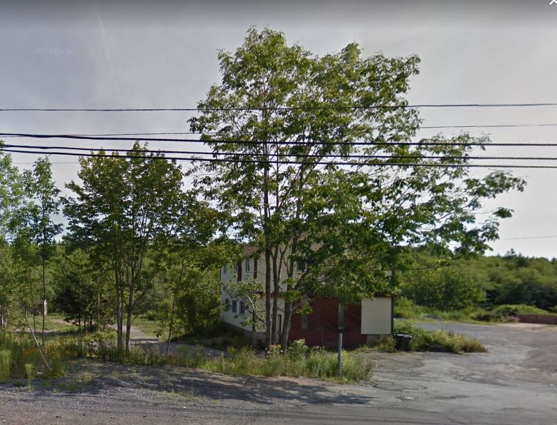 NasKlayme's tweet photo. 2449 St Margarets Bay Rd- With 4 PIDS sold as a package. PID#40027609: 20,079 sq ft, zoned C3; PID#40027633: 14,580 sq ft parcel, vacant land; PID#40027625: 23,064 sq ft, small building; PID#40496614: 15,370 sq ft, vacant land, zoned R1 https://t.co/kkoVs88xvT https://t.co/jLhRV28O3H
