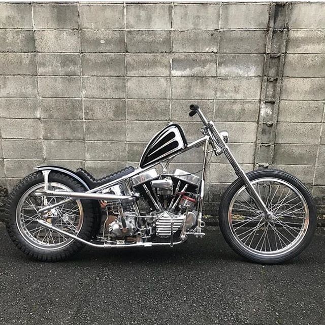The_HolyBlack's tweet photo. Super clean 49’ FL custom from @luckmc this chopper is rad as hell 🤘🏻Love this guys style, all his builds come out so clean and simple. Go check him out and give him a follow. #LuckMC #LuckMotorcycles #Chopper #49FL #TheHolyBlack #LookGoodDoinIt https://t.co/sc2yfci02r https://t.co/4fEA7sTf8s