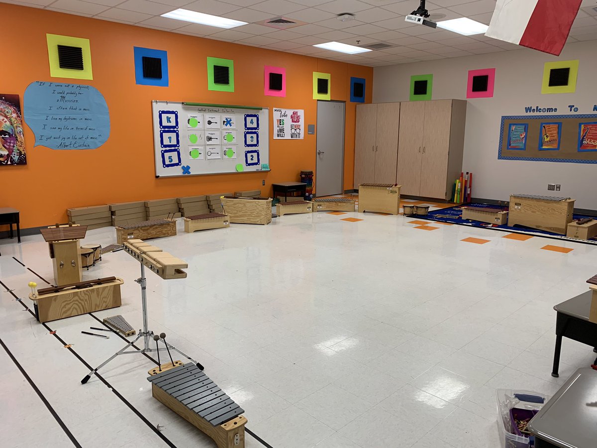 I want the xylophone!  I want the xylophone!  There is nothing like walking into a music classroom on instrument days!  @MusicMakerMVES @jensmith207 <a href="/andreapatrick/">Andrea Patrick</a> #bringsbackmemories #MVESTribe #ShineBright