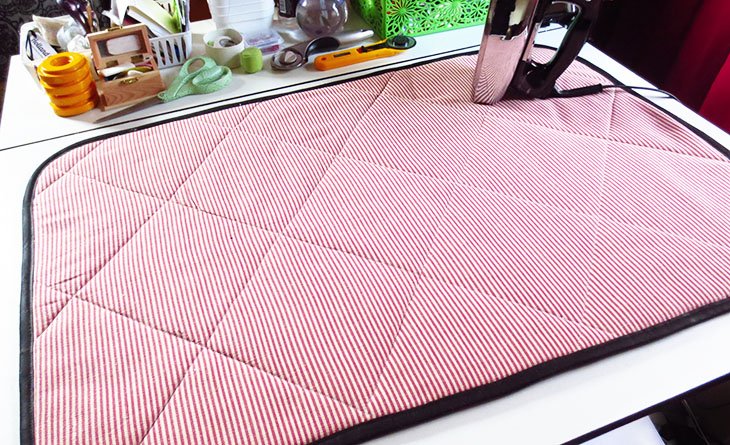 tutorials to make your sewing easier: DIY portable ironing pad  mailchi.mp/hollandcox/tut…