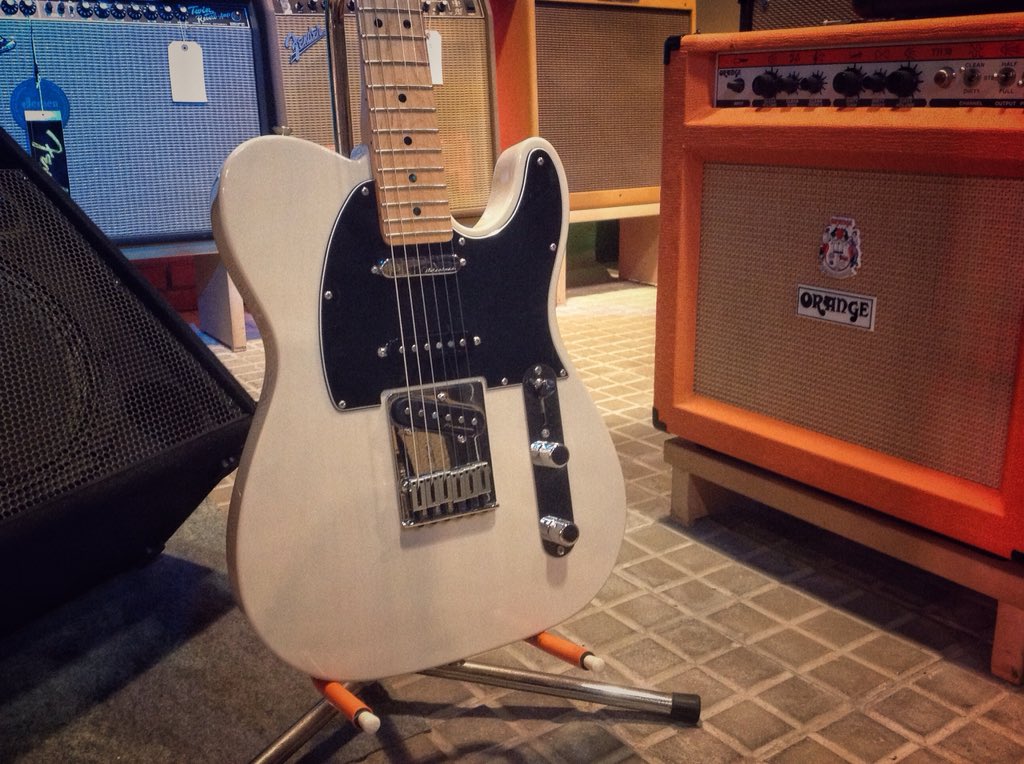 Fender American Professional II Tele Deluxe RW (3-Colour Sunburst) | MUSIC  STORE professional