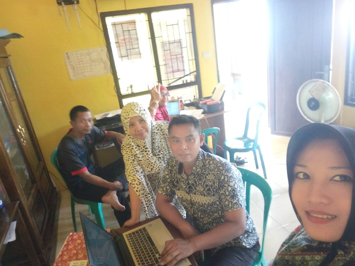 Nurlena26424911's tweet photo. Bimbingan penyusunan RKPDes pekon banyumas
#JokowiMembangunDesa 
#LanjutkanPembangunanDesa 
#Kemendes2019 
@jokowi 
@EkoSandjojo 
@taufikmadjid71 
@fachrilabalado 
@PMD_Lampung 
@EdyBerdesa 
@PulungBae https://t.co/wAMaHzOF0M