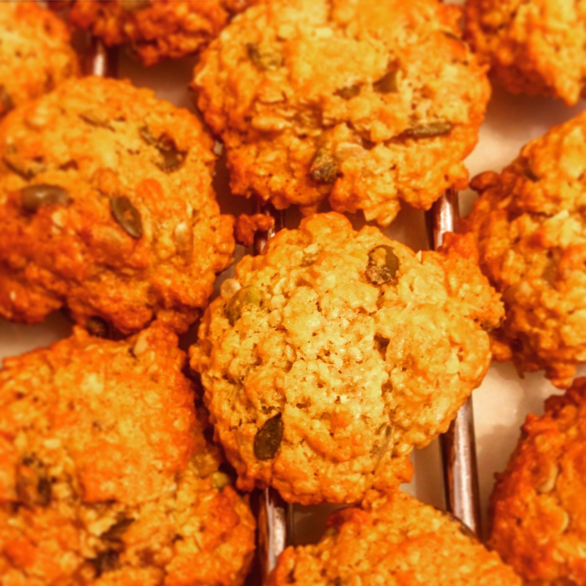 Golden, crispy Anzac biscuits. I often make these the traditional way but today took a tip from Nigella and added pumpkin and sunflower seeds. #Veganuary