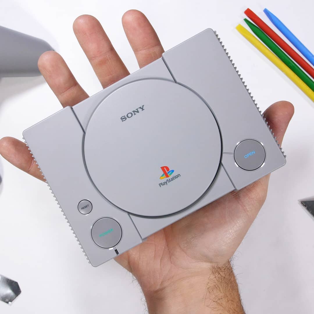 Sony PlayStation Classic = 10/10 from us. 

What do you rate it? #ThrowbackThursday