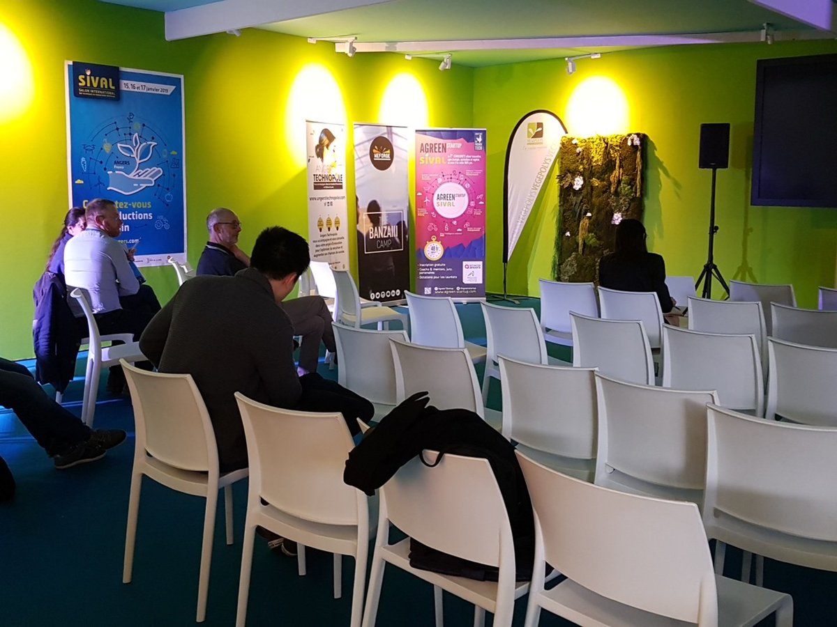 teamsival's tweet photo. ⌚Rendez-vous maintenant au #forum du #Sival19 pour une conférence traitant du Contrat de Solutions. "Une trajectoire de progrès pour la protection des #plantes "🌱🌷#légumes #semence https://t.co/Roncs15xO4