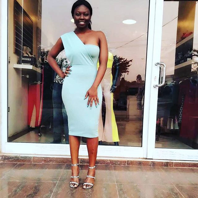 @ellemonroegh looking fine in one of our dresses.

Come and find us, we have the finest clothes.
#kumasigirls #kumasi #dabaan #ghanaians #fashionghana #ghanatrends #ghanafashion #knust 
Location- Dabaan road. 2 mins walk from <a href="/thepitchbar/">ThePitchBar</a> and <a href="/theviewbar/">The View Bar</a>… bit.ly/2W2hQ7Z