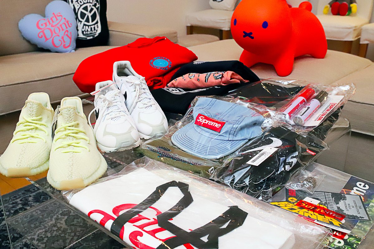 ããã€ãã³ãBoys Don't Resale-ãã¬å€ã§è²·ã£ãŠå®äŸ¡ã§å£²ã TV - (@boysdontresale) on Twitter photo ðãã¬ãŒã³ãäŒç»ð
Yeezy boost 350ãNIKE AIR SKYLON 2 ãSupremeããŒã«ãŒãTã·ã£ãããã£ããç15ååã15人ã«åœããïŒè©³ããæ¯åæ
å ±ã¯äžã®åç»ãèŠãŠãïŒ
å¿åæ¹æ³â¡ïžâ ãã®ã¢ã«ãŠã³ãããã©ããŒâ¡ãã®æçš¿ããªãã€ãŒã
ç· åâ¡ïž1æ25æ¥23:59
youtube.com/watch?v=SbAv0yâŠ
#ãã¬ãŒã³ãäŒç» #ãã¬ãã£ã³ ðãã¬ãŒã³ãäŒç»ð
Yeezy boost 350ãNIKE AIR SKYLON 2 ãSupremeããŒã«ãŒãTã·ã£ãããã£ããç15ååã15人ã«åœããïŒè©³ããæ¯åæ
å ±ã¯äžã®åç»ãèŠãŠãïŒ
å¿åæ¹æ³â¡ïžâ ãã®ã¢ã«ãŠã³ãããã©ããŒâ¡ãã®æçš¿ããªãã€ãŒã
ç· åâ¡ïž1æ25æ¥23:59
youtube.com/watch?v=SbAv0yâŠ
#ãã¬ãŒã³ãäŒç» #ãã¬ãã£ã³