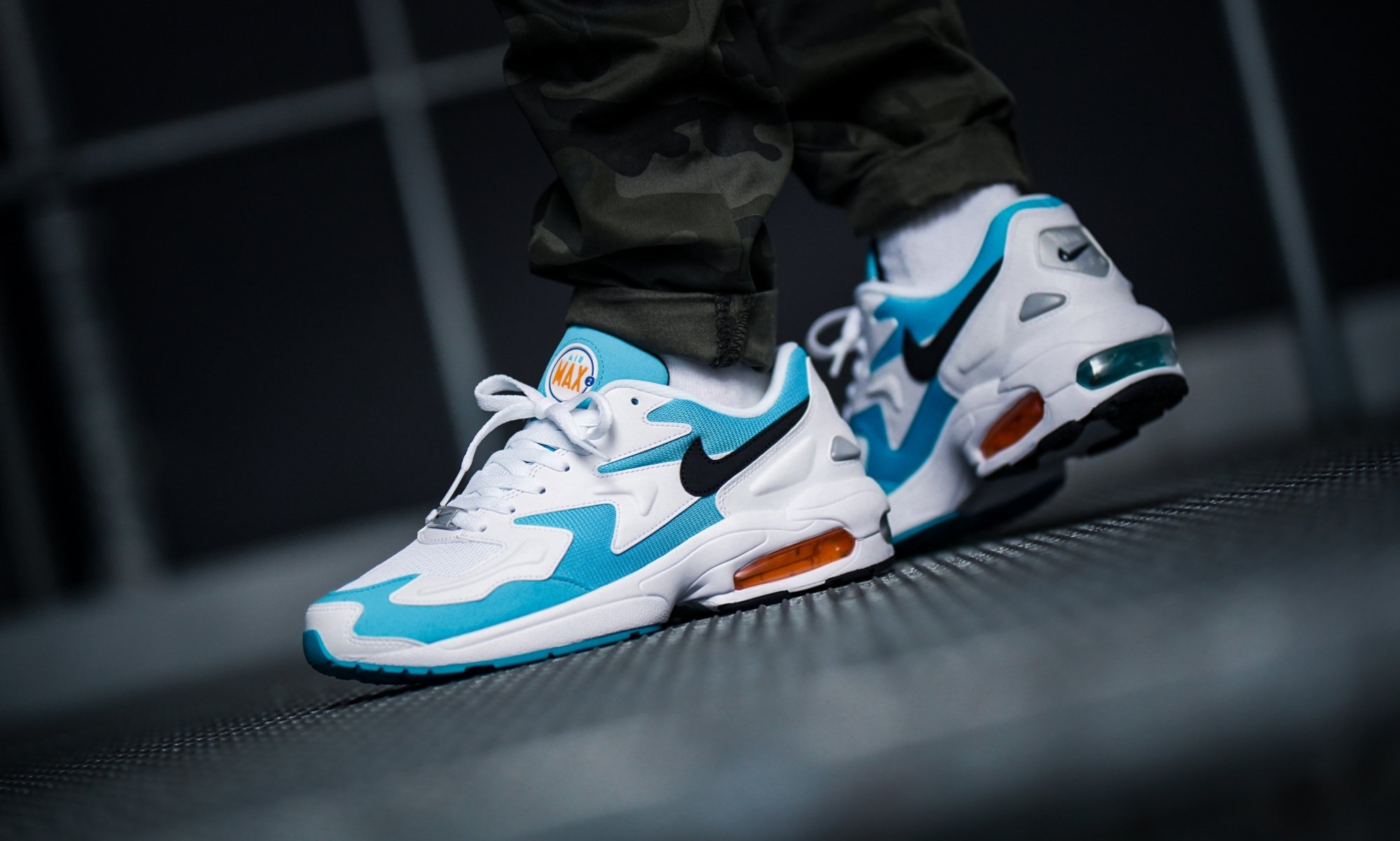 Porque boca irregular FastSoleUK on Twitter: "Nike Air Max 2 Light Dolphins🐬🐬 Dropping  Tomorrow!!!!!! https://t.co/WOfUCV2EZa #Nike #AIRMAX #Dolphins #sneakernews  #Sneakers #sneakerwars #fashion #stylish #Release #Fastsole  https://t.co/3JQFT63Vba" / Twitter