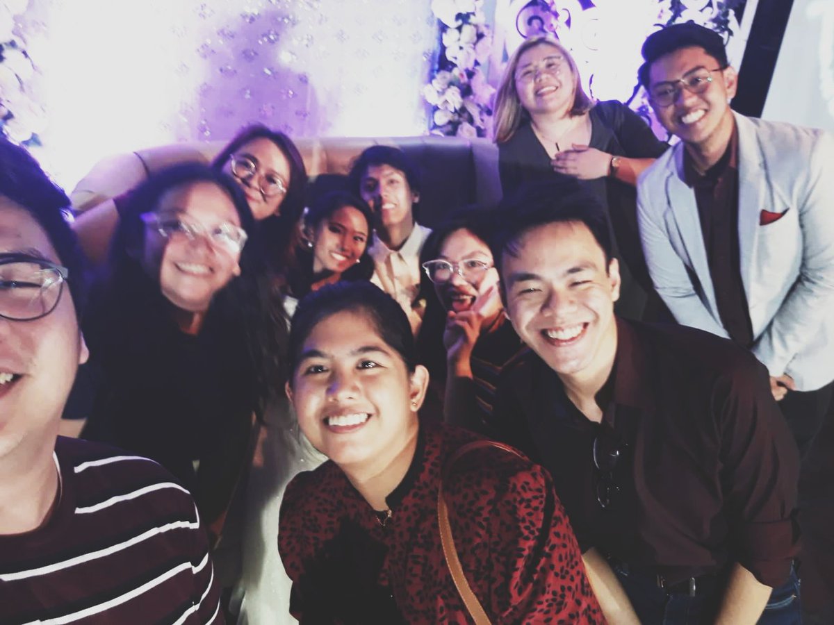 kylingling's tweet photo. Attend my best friend's wedding: ☑️

Congratulations @neilbrian_ and @franchescaalein!! Feel ko season finale toh ng series sa Netflix and I can't wait for the new episodes sa upcoming season!! HHAHAHAHAHAHA 💖

[The One With The Wedding S19EP17] https://t.co/AYKoBqEID7