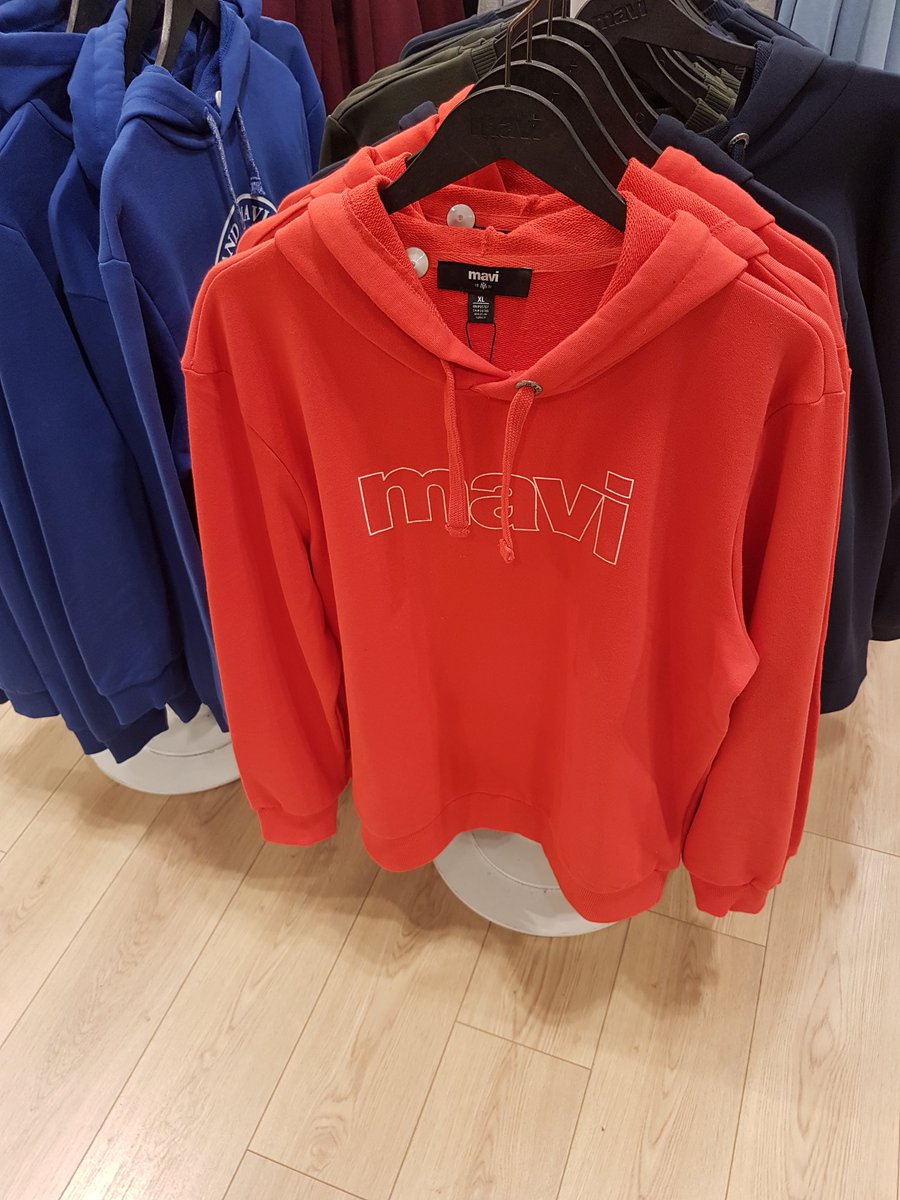 Bu nası mavi renk körümüyüm neyim?