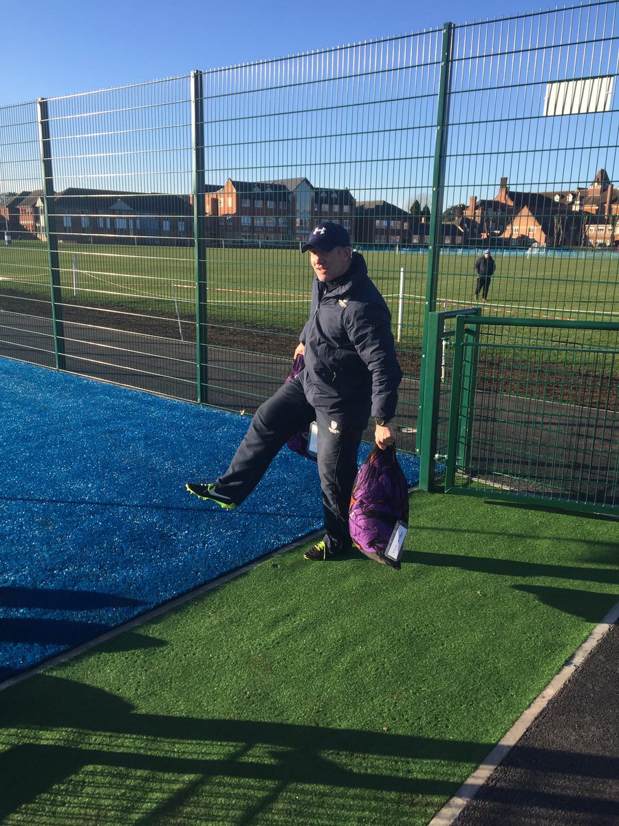 WarwickRugby's tweet photo. The future is bright if you wear blue and white!! #new3G . Great work estates team and @SISPitches @warwickschool https://t.co/rdn4BD43bM