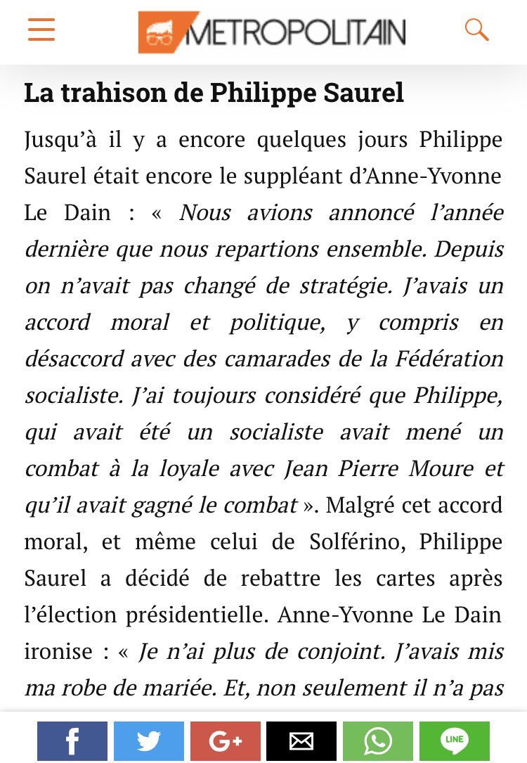 placecomedie's tweet photo. @Ayledain @Saurel_P @montpellier_ @Montpellier3m Quelle belle scène de réconciliation, on en chialerait presque ! #LoveActually https://t.co/ERAnZ7E3fk
