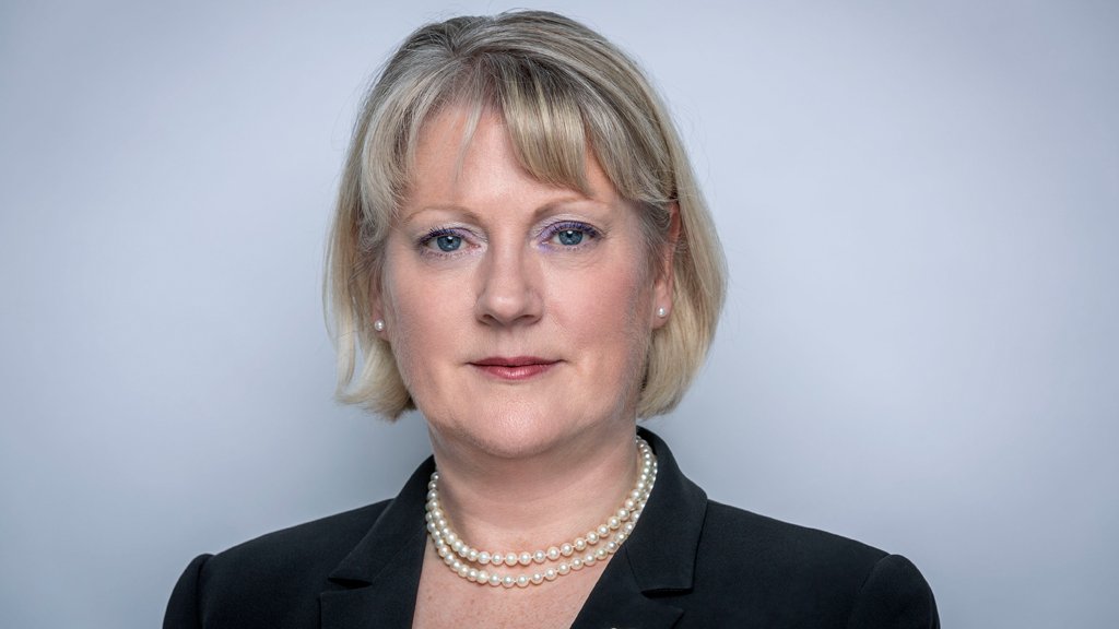 bbcpress's tweet photo. Deputy Director-General Anne Bulford has decided to leave the BBC in the spring to pursue a portfolio of non-executive roles: https://t.co/mVdRKUJT8U https://t.co/dbCqcutuVo
