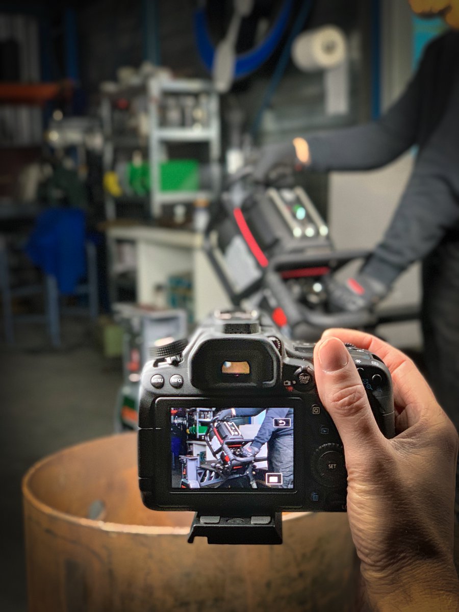 Euroboor's tweet image. Soon available: the #brandnew B60S. A powerful #Bevelingmachine with High Efficiency motor and a maximum bevel depth of 24 mm (45º angle). This new machine has, among other things, a variable speed control, an overload protection and there is a milling head included. #Euroboor