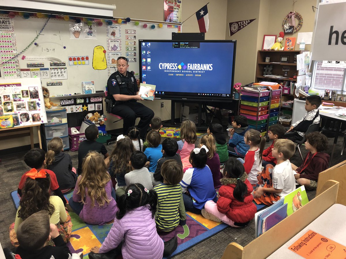 Fun morning in Mrs. Court’s class!! <a href="/WarnerCFISD/">Warner Elementary</a>