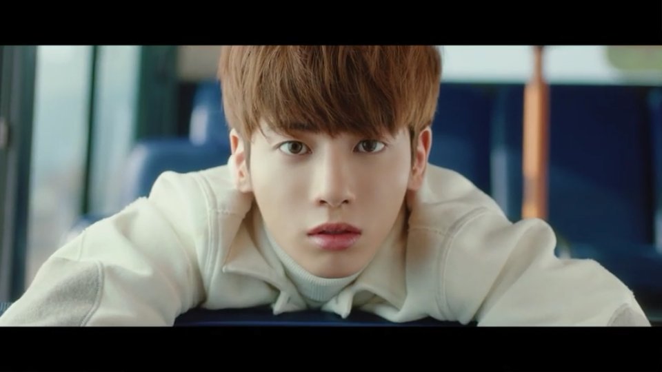 TXT_big_update's tweet photo. So young :(

#TXT #투모로우바이투게더 #TAEHYUN #TOMORROW_X_TOGETHER https://t.co/p8XPTAKUaV
